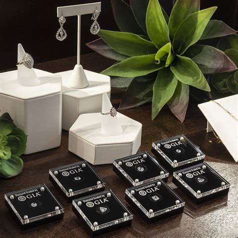 Diamond Display Boxes 